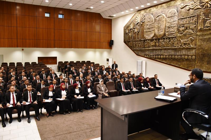 بدء البرنامج التدريبي لطلبة المعهد القضائي من قبل ممثلي المدرسة الوطنية للقضاء الفرنسي