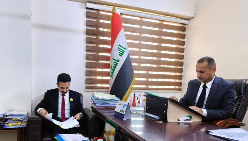 <p>طلبة المعهد القضائي للدورتين (50) و(51) في دار القضاء بالشعب</p>