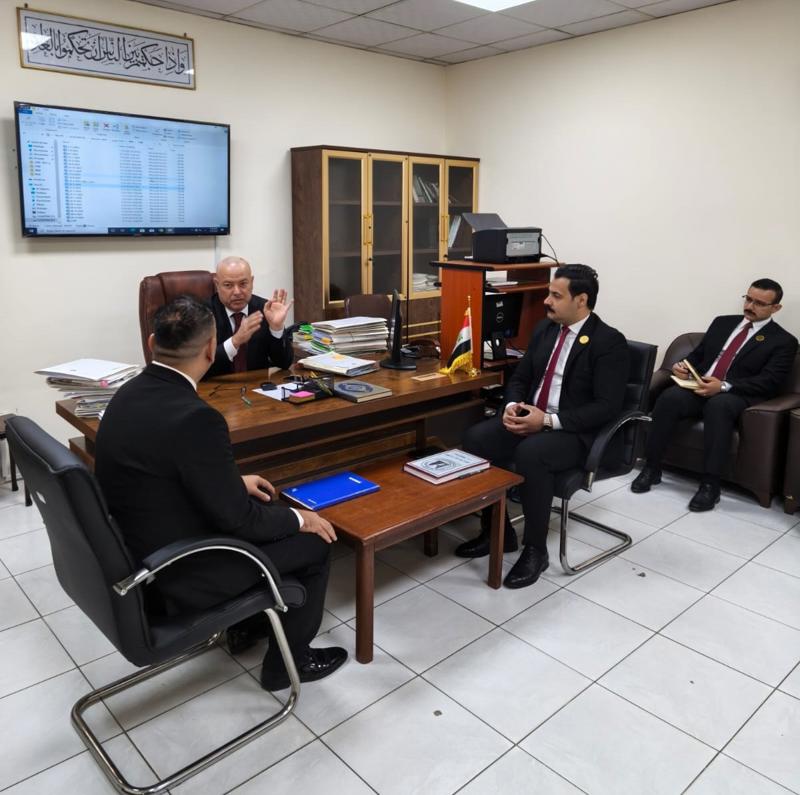 <p><b>تدريب عملي لطلبة المعهد القضائي في محكمة بداءة الكرخ</b></p>