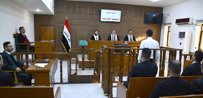 <p>المحاكمات الافتراضية ترسّخ الخبرة العملية لطلبة المعهد القضائي</p>