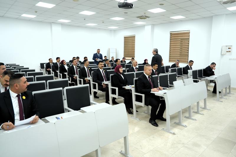 <p><b>طلبة المعهد القضائي للدورتين 48 و49 يؤدّون الامتحانات النهائية</b></p>